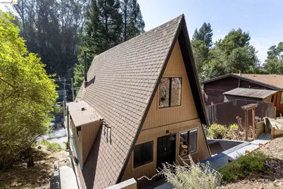 6201 Thornhill Dr, Oakland, CA 94611 - Photo 41