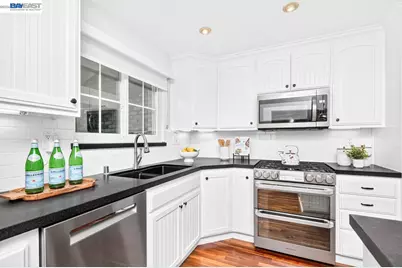 4023 Page Ct, Pleasanton, CA 94588 - Photo 11