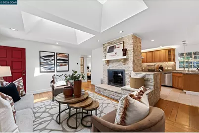 1130 Glencourt Dr, Oakland, CA 94611 - Photo 5