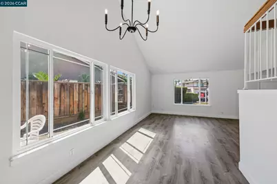 2750 Gomes Ct, Tracy, CA 95376 - Photo 9