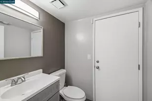 2750 Gomes Ct, Tracy, CA 95376 - Photo 35
