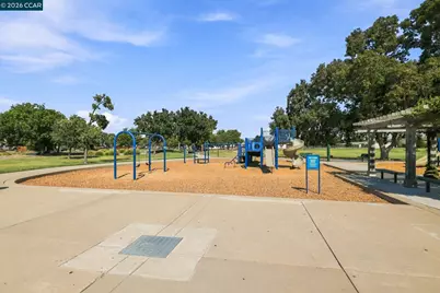2750 Gomes Ct, Tracy, CA 95376 - Photo 55