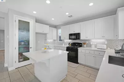 3001 Aragon Dr, Pittsburg, CA 94565 - Photo 53