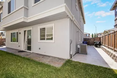 3001 Aragon Dr, Pittsburg, CA 94565 - Photo 47