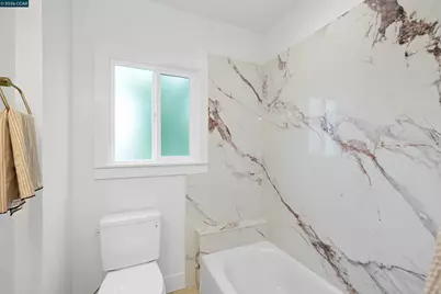 1300 Kains Ave, Berkeley, CA 94702 - Photo 31