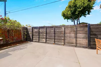 1300 Kains Ave, Berkeley, CA 94702 - Photo 51