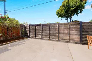 1300 Kains Ave, Berkeley, CA 94702 - Photo 51