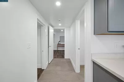 1300 Kains Ave, Berkeley, CA 94702 - Photo 61