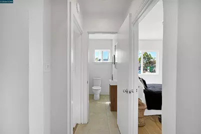 1300 Kains Ave, Berkeley, CA 94702 - Photo 33