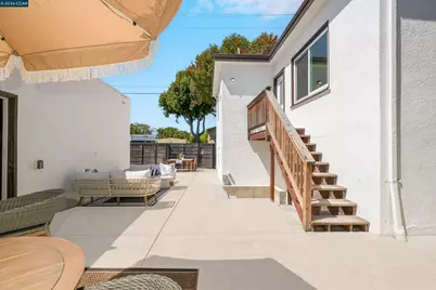1300 Kains Ave, Berkeley, CA 94702 - Photo 41