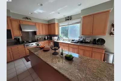 1250 Lagoon Rd, Pleasanton, CA 94566 - Photo 3