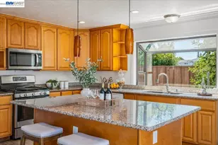 3675 Monterey Blvd, San Leandro, CA 94578 - Photo 3