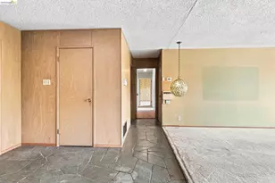635 Longridge Rd, Oakland, CA 94610 - Photo 19