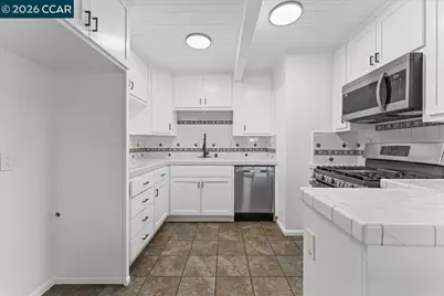 341 Arcade Blvd, Sacramento, CA 95815 - Photo 15