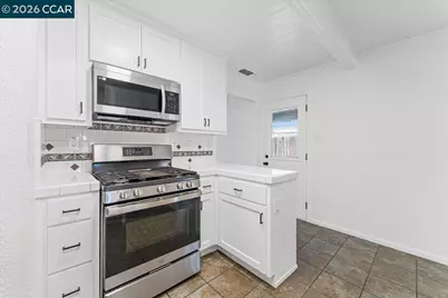 341 Arcade Blvd, Sacramento, CA 95815 - Photo 11