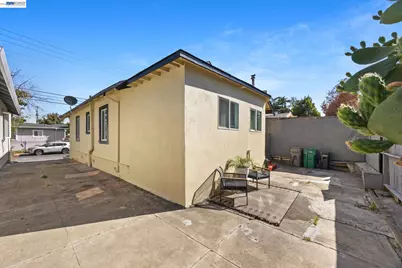 1687 70th Ave, Oakland, CA 94621 - Photo 25