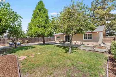 5253 Iris Way, Livermore, CA 94551 - Photo 25