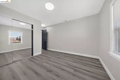 3240 Logan St, Oakland, CA 94601 - Photo 15