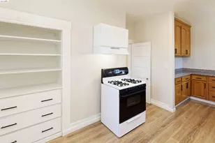 437 51st St, Oakland, CA 94609 - Photo 7