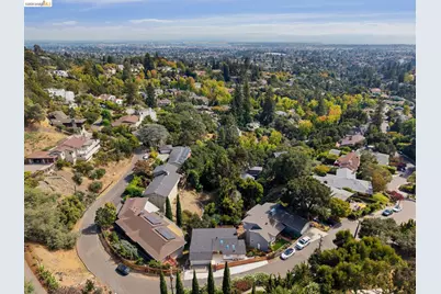 24 Somerset Rd, Piedmont, CA 94611 - Photo 83