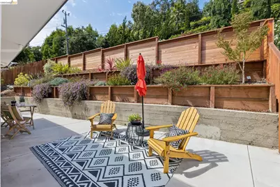 24 Somerset Rd, Piedmont, CA 94611 - Photo 9