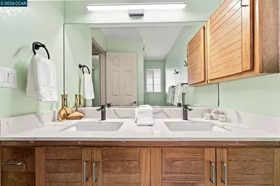 16516 Foothill Blvd, Castro Valley, CA 94578 - Photo 31