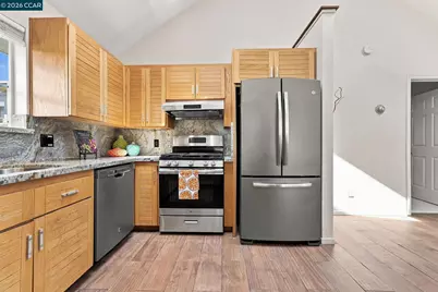 16516 Foothill Blvd, Castro Valley, CA 94578 - Photo 17