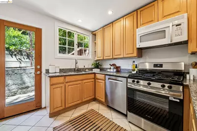 639 Cragmont, Berkeley, CA 94708 - Photo 23