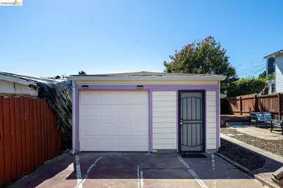 1927 Vicksburg Ave, Oakland, CA 94601 - Photo 29