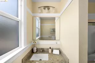 1927 Vicksburg Ave, Oakland, CA 94601 - Photo 19