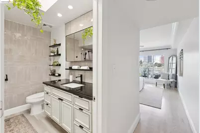 2316 Lakeshore Ave #8, Oakland, CA 94606 - Photo 21