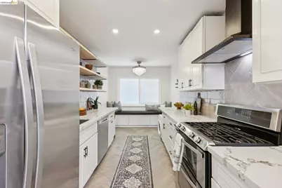 2316 Lakeshore Ave #8, Oakland, CA 94606 - Photo 13