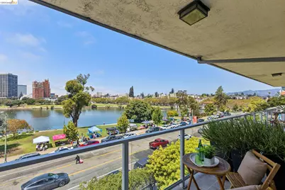 2316 Lakeshore Ave #8, Oakland, CA 94606 - Photo 1