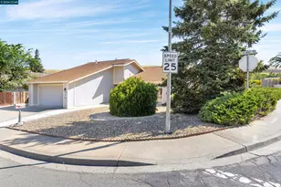 412 Solano Dr, Benicia, CA 94510 - Photo 3
