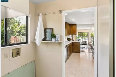412 Solano Dr, Benicia, CA 94510 - Photo 17