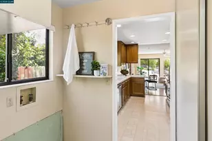 412 Solano Dr, Benicia, CA 94510 - Photo 17