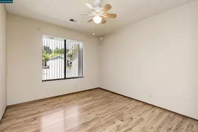 412 Solano Dr, Benicia, CA 94510 - Photo 21