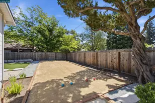100 Polley Ln, Pleasant Hill, CA 94523 - Photo 9