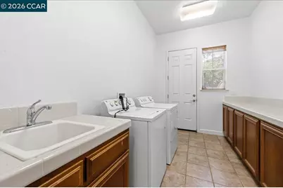 5204 Skyler Court, Concord, CA 94521 - Photo 45