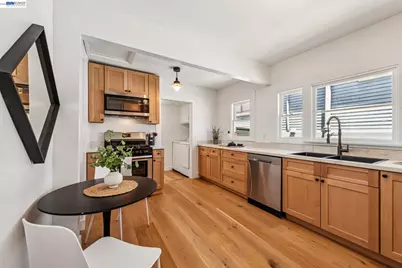 1349 Hearst Ave, Berkeley, CA 94702 - Photo 7
