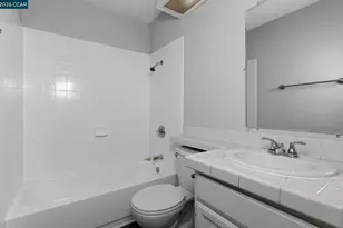 690 Amherst Ct, Fairfield, CA 94533 - Photo 9