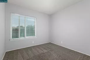 690 Amherst Ct, Fairfield, CA 94533 - Photo 17