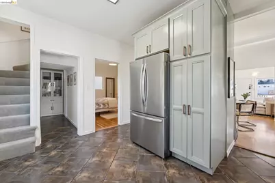 364 Lester Ave, Oakland, CA 94606 - Photo 21