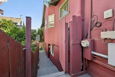 364 Lester Ave, Oakland, CA 94606 - Photo 55