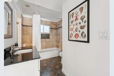 364 Lester Ave, Oakland, CA 94606 - Photo 31
