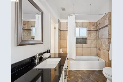 364 Lester Ave, Oakland, CA 94606 - Photo 33