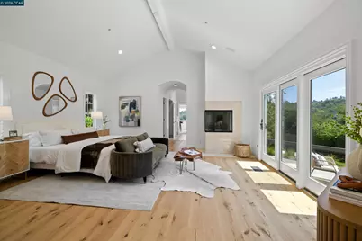 78 Scenic Dr, Orinda, CA 94563 - Photo 23