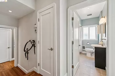 4001 Nevil St, Oakland, CA 94601 - Photo 31