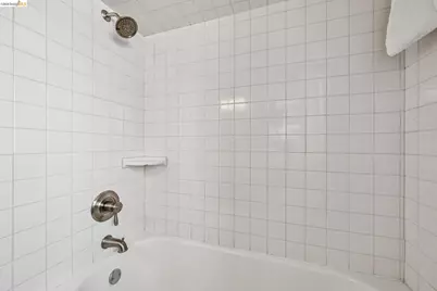 4001 Nevil St, Oakland, CA 94601 - Photo 33