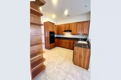 1116 Burghley Ln, Brentwood, CA 94513 - Photo 13